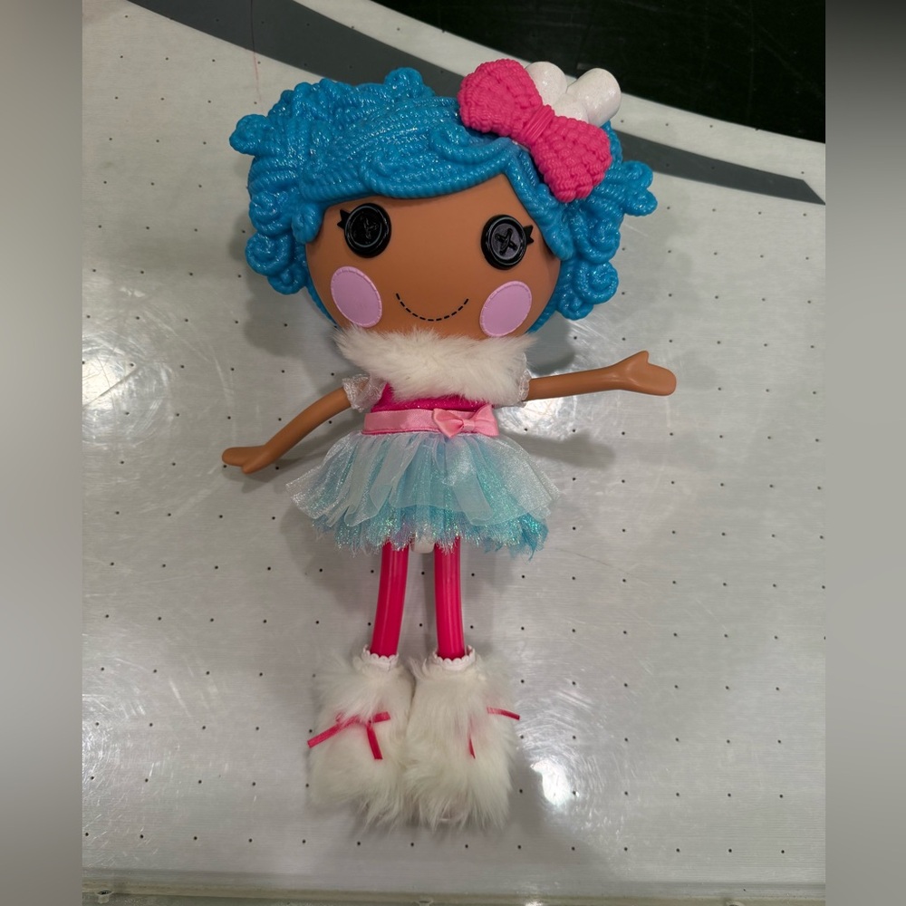 Lalaloopsy Super Silly Party Large Doll, Mittens Fluff 'N' Stuff